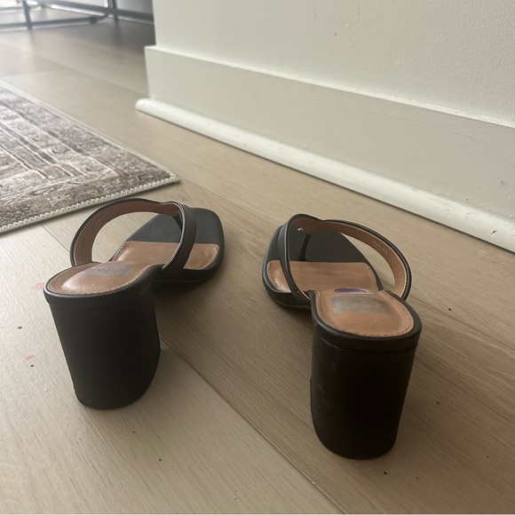 Dolce Vita Thong heel size 8.5 - Picture 2 of 4